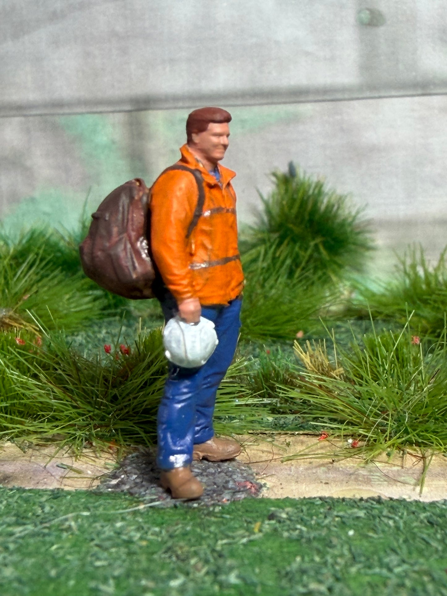 OO GAUGE 1/76 Scale Worker With Kit Bag Detailed Train Set Model Railway