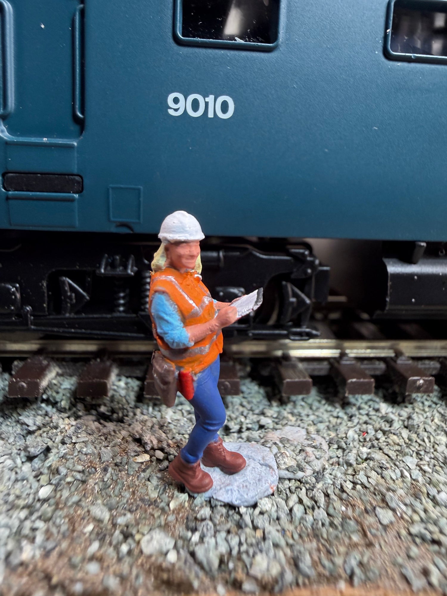 TRACKSIDE WORKERS