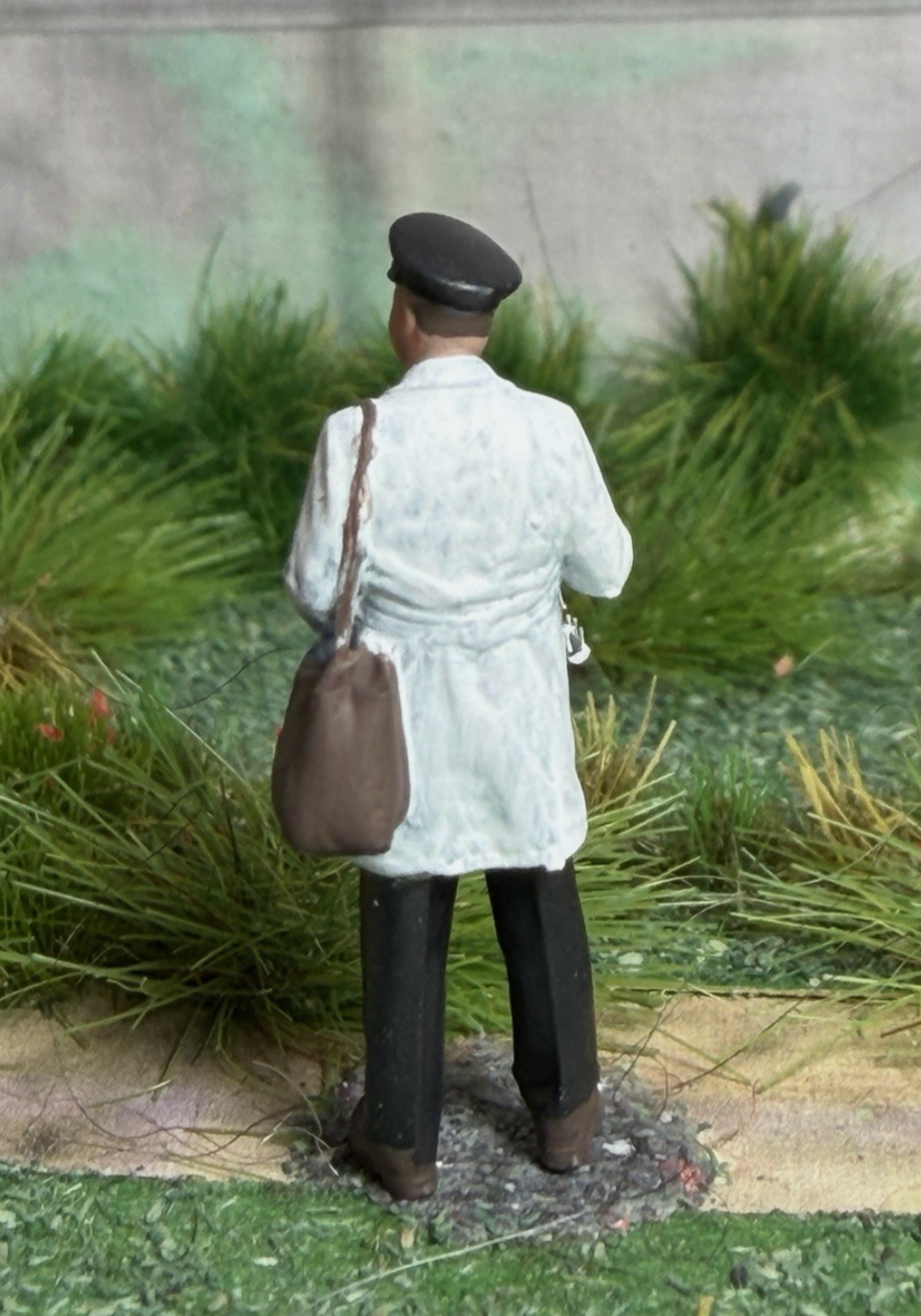 Model RAILWAY FIGURES OO GAUGE 1/76 Scale 1940-1960 Era Milkman Detailed