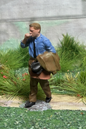 OO GAUGE Figure Business Man With Case And Jacket Railway Model 3d Printed 24mm