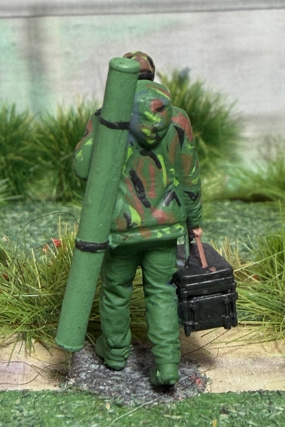OO GAUGE figures 1/76 Scale Man FIGURE Fisherman Going Fishing Railway Figure Painted